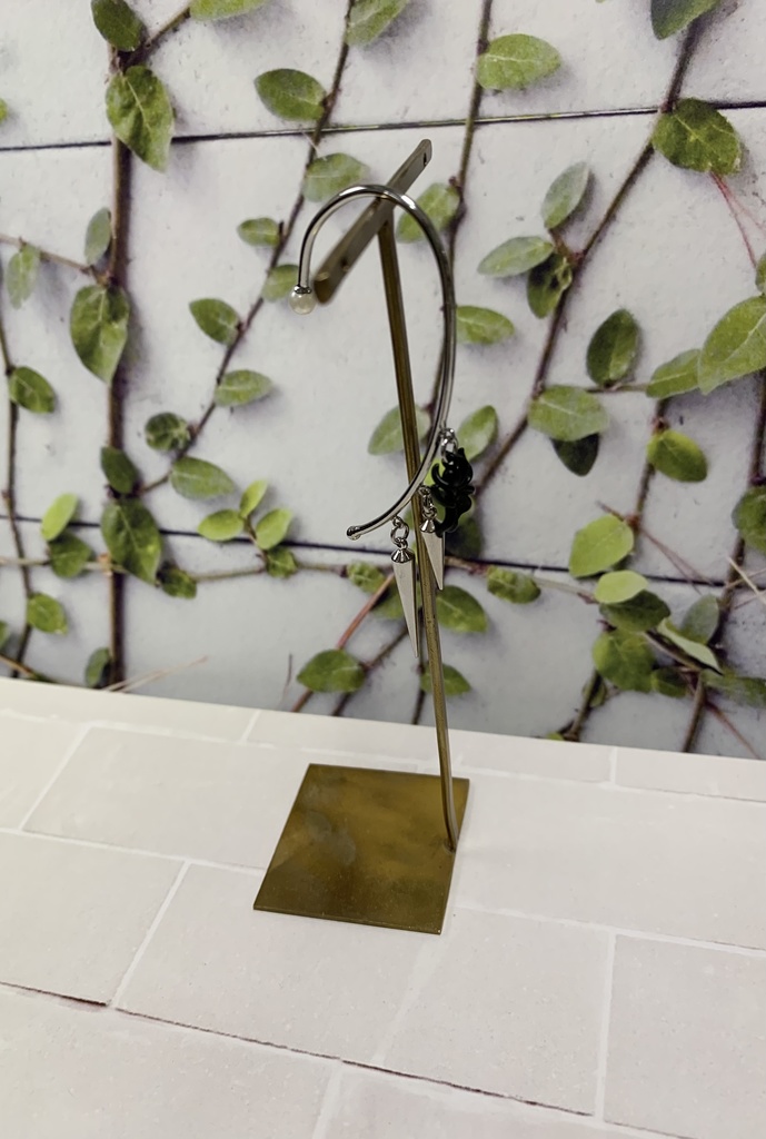 No.016 イヤーフック 黒蜘蛛