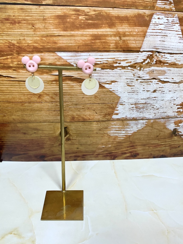 No.043 ネズミの国のピアス①薄ピンク色