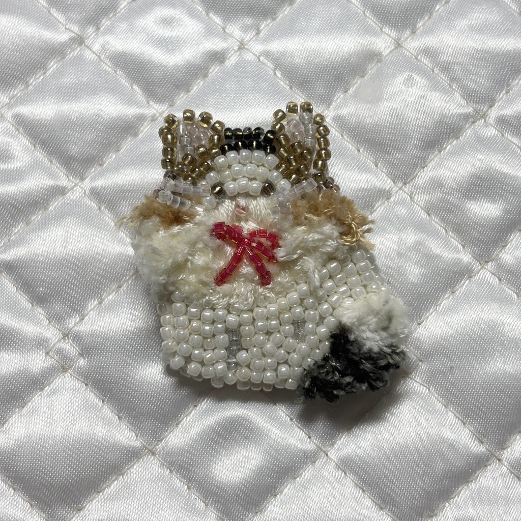 Long hair cat brooch（オーダー品）