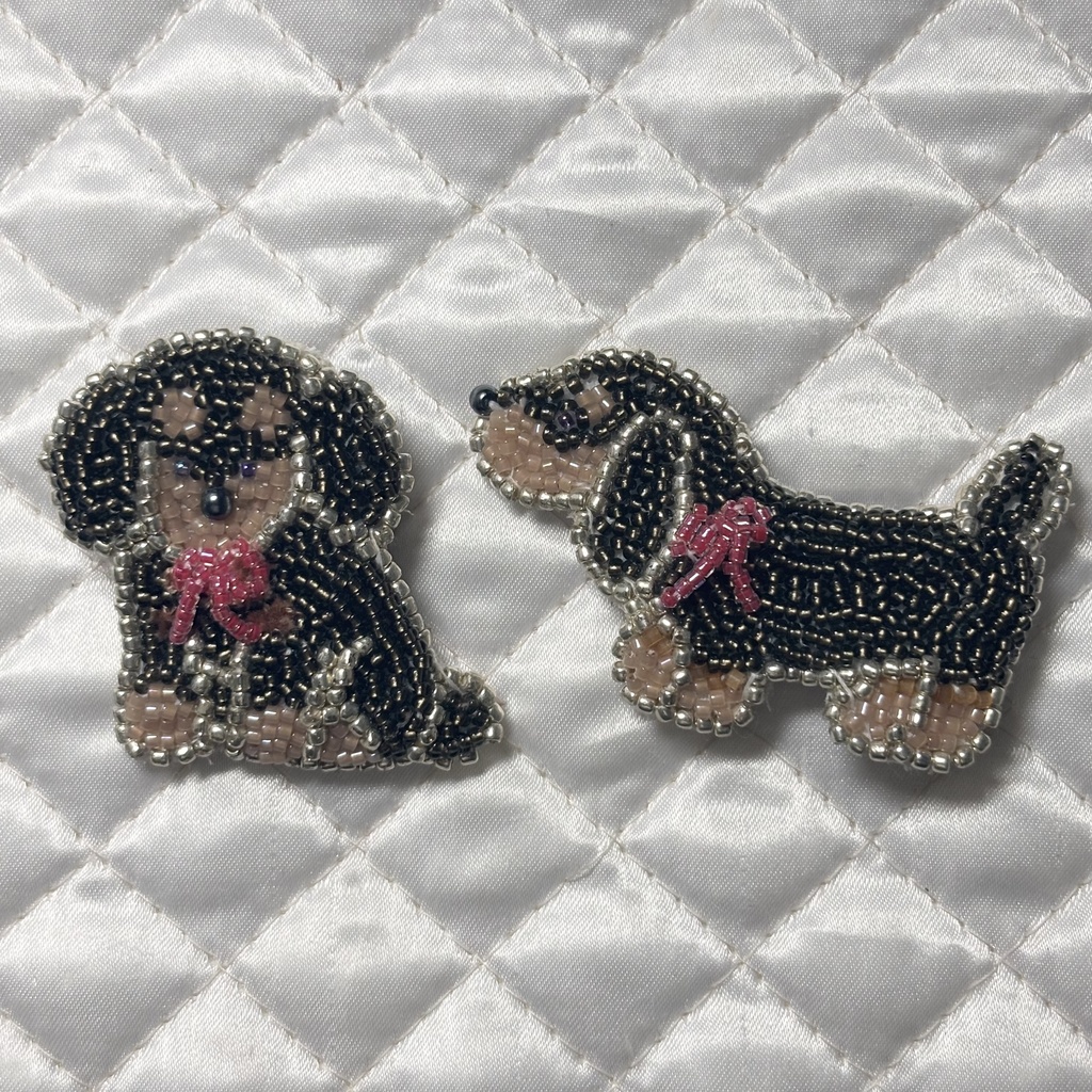 Dachshund Brooch 2 types（オーダー品）