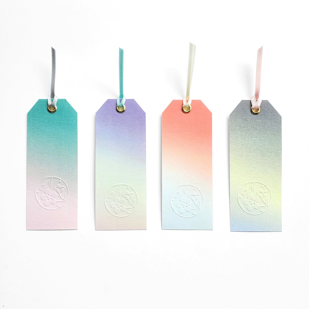 煌めくグラデーションの香るしおり