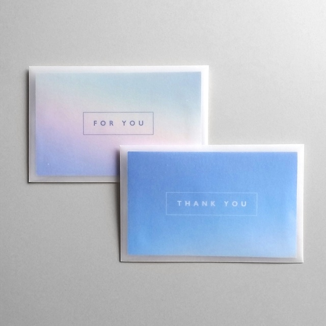 煌めく青のグラデーションカード