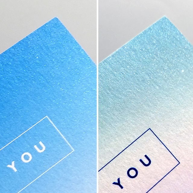 煌めく青のグラデーションカード