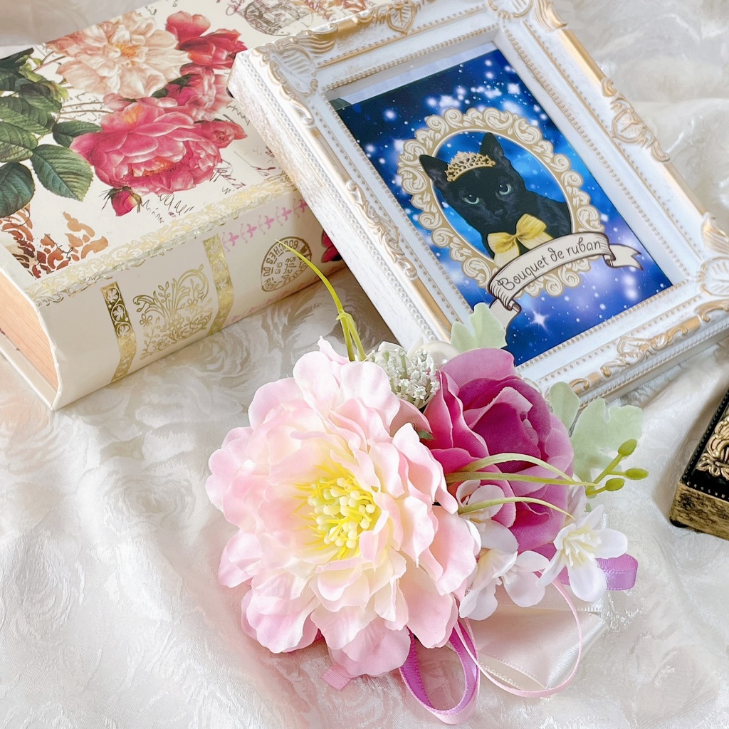 スカビオサ・ローズコサージュ