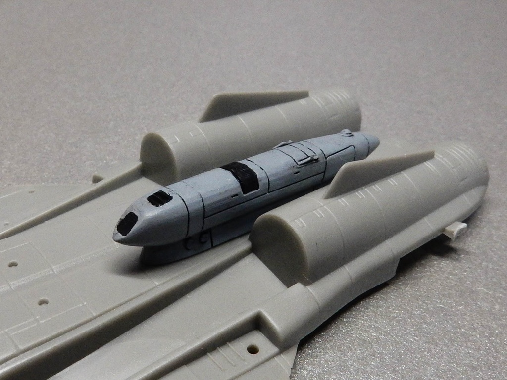 1/144 F-14 トムキャット用 TARPS偵察ポッド