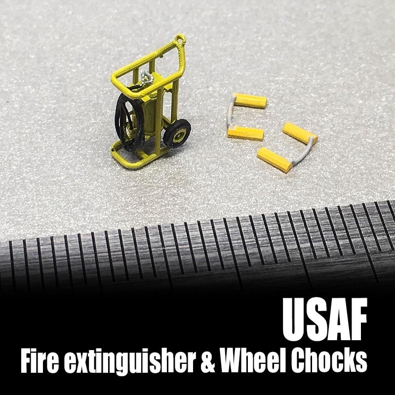 1/144 USAF 車輪止めチョーク&消火器セット