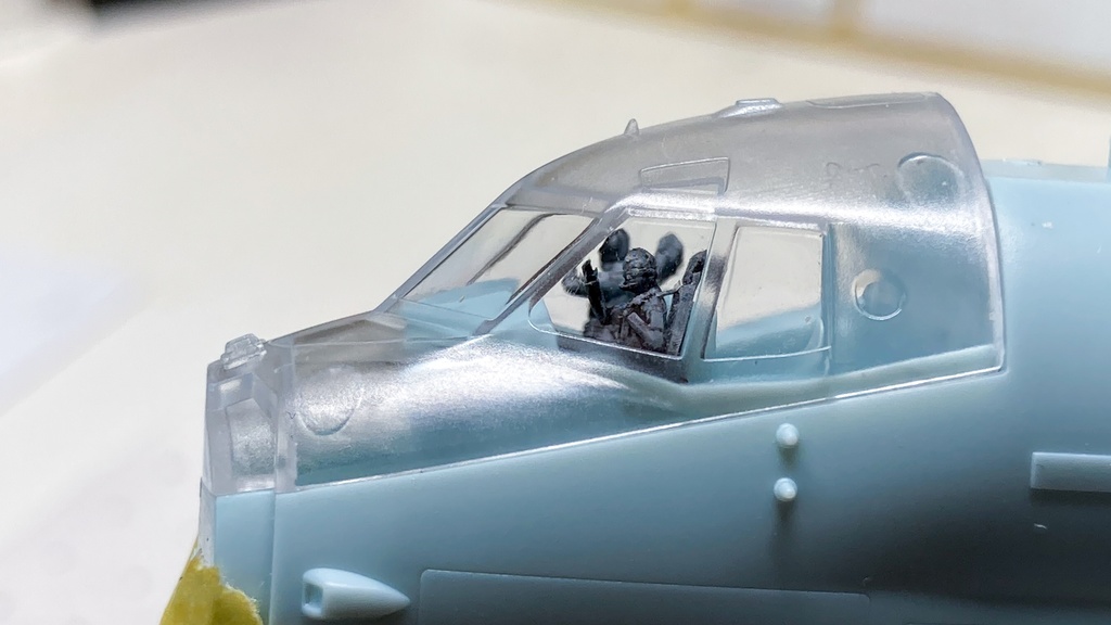 8月末まで期間限定 1/144 海自P-1哨戒機 パイロットフィギュア 4体set (国内送料無料)