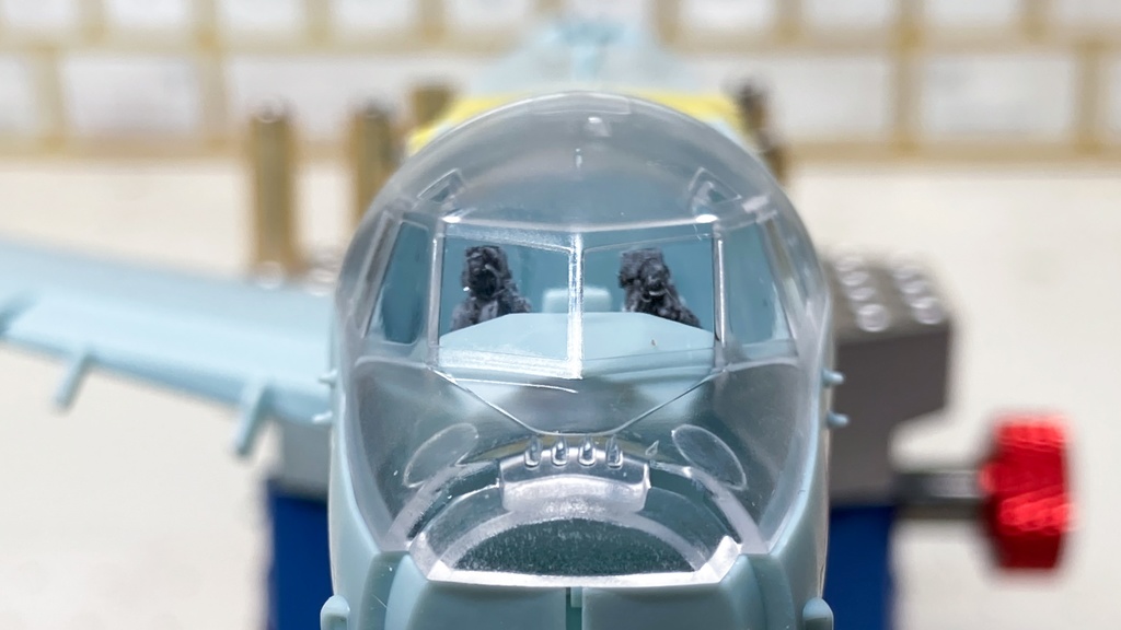 8月末まで期間限定 1/144 海自P-1哨戒機 パイロットフィギュア 4体set (国内送料無料)