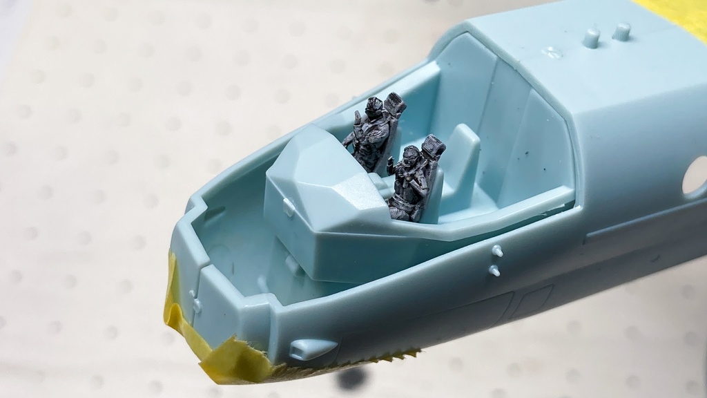 8月末まで期間限定 1/144 海自P-1哨戒機 パイロットフィギュア 4体set (国内送料無料)