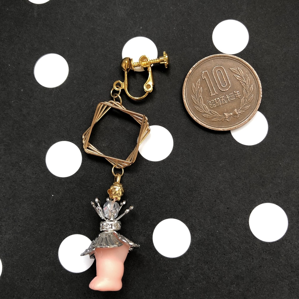 (イヤリング)三角の王さま