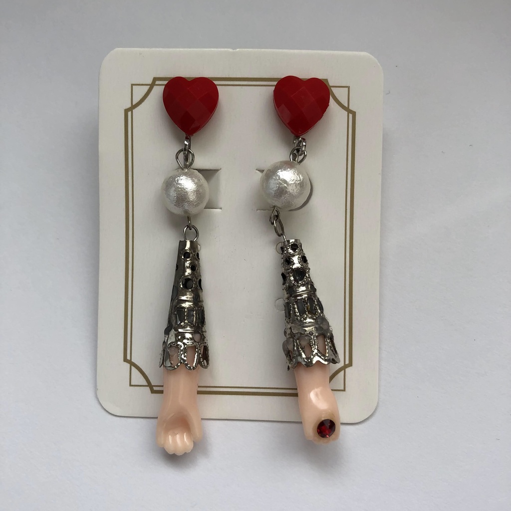 (イヤリング)とんがり女王様