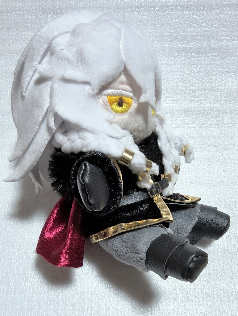 第五人格 夜の番人イタカUR衣装 日を蝕む者 おすわりぬいぐるみ