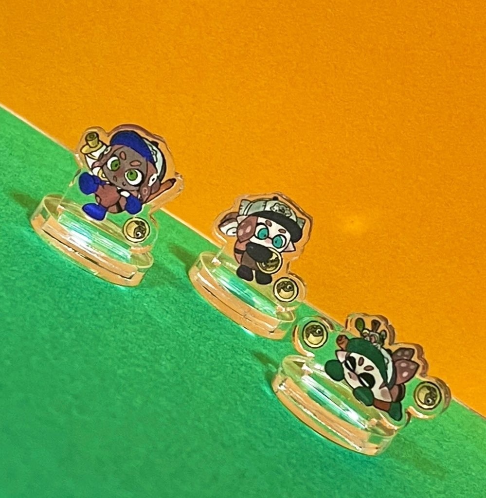 ちいこバイトチャーム&アクリルスタンド