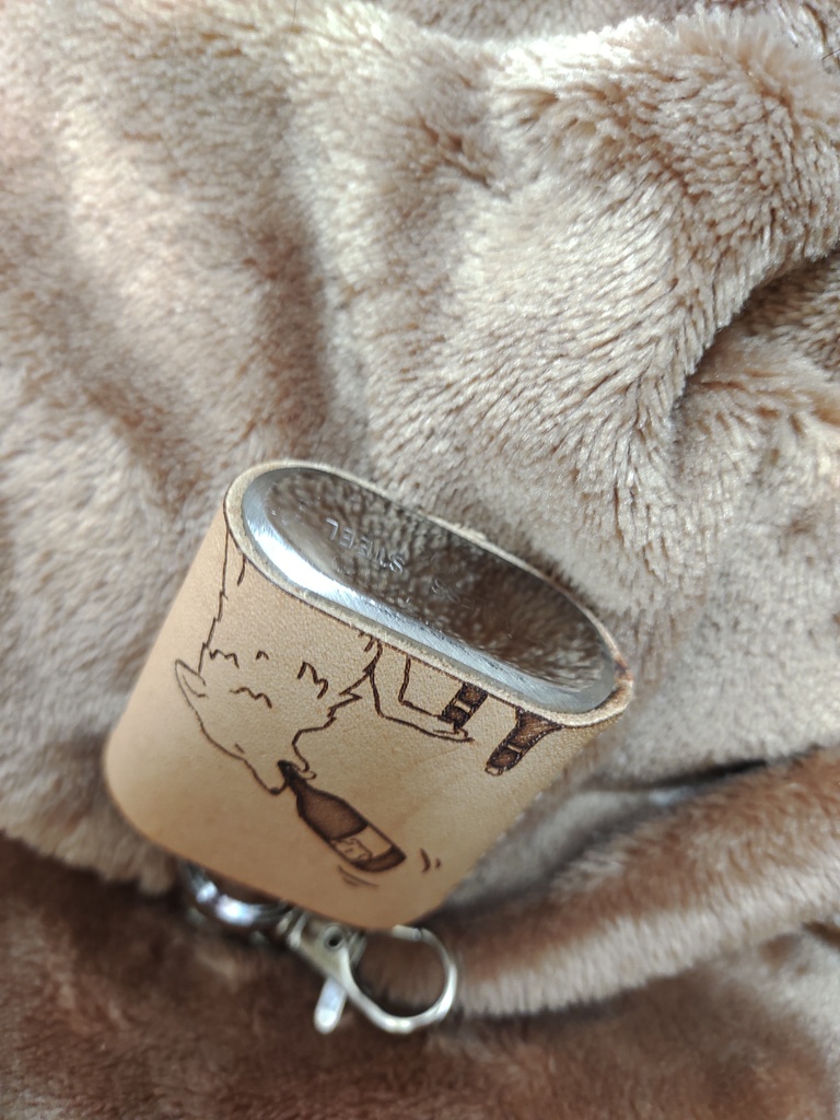 狼と酒のステンレスミニフラスコ 無文字