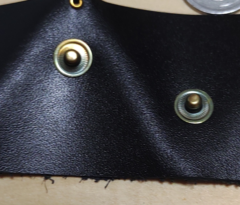 小さい三角ポーチ 黒