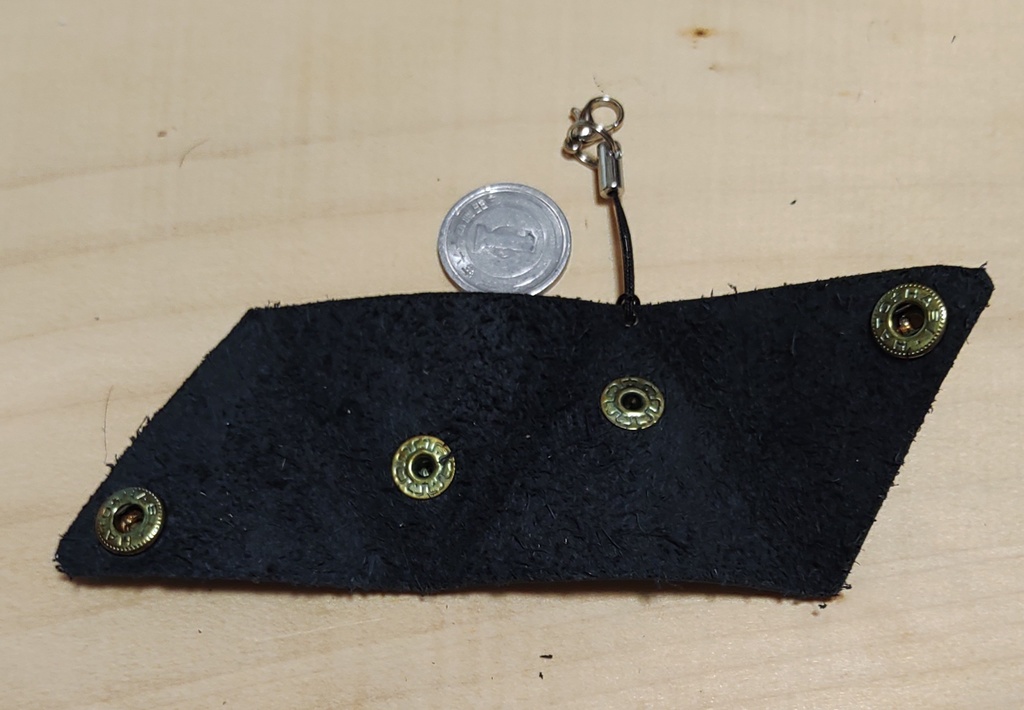 小さい三角ポーチ 黒