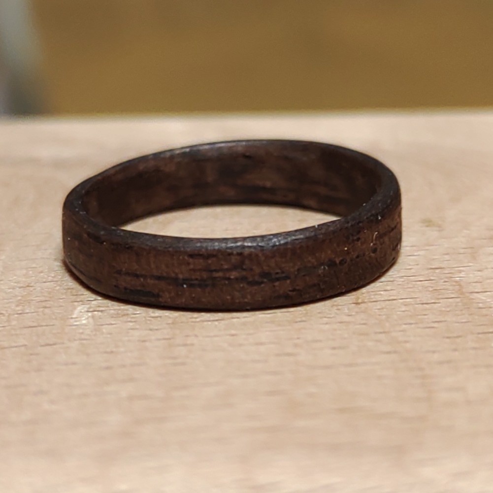 ウォールナットリング (日本 約9号 / US size:~5.5) 指輪