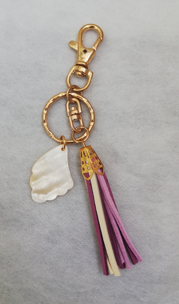 タッセルチャーム