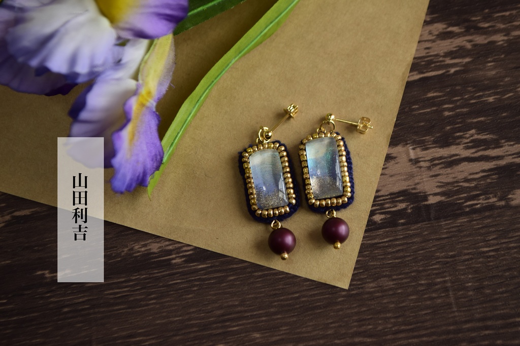 私服カラー耳飾り