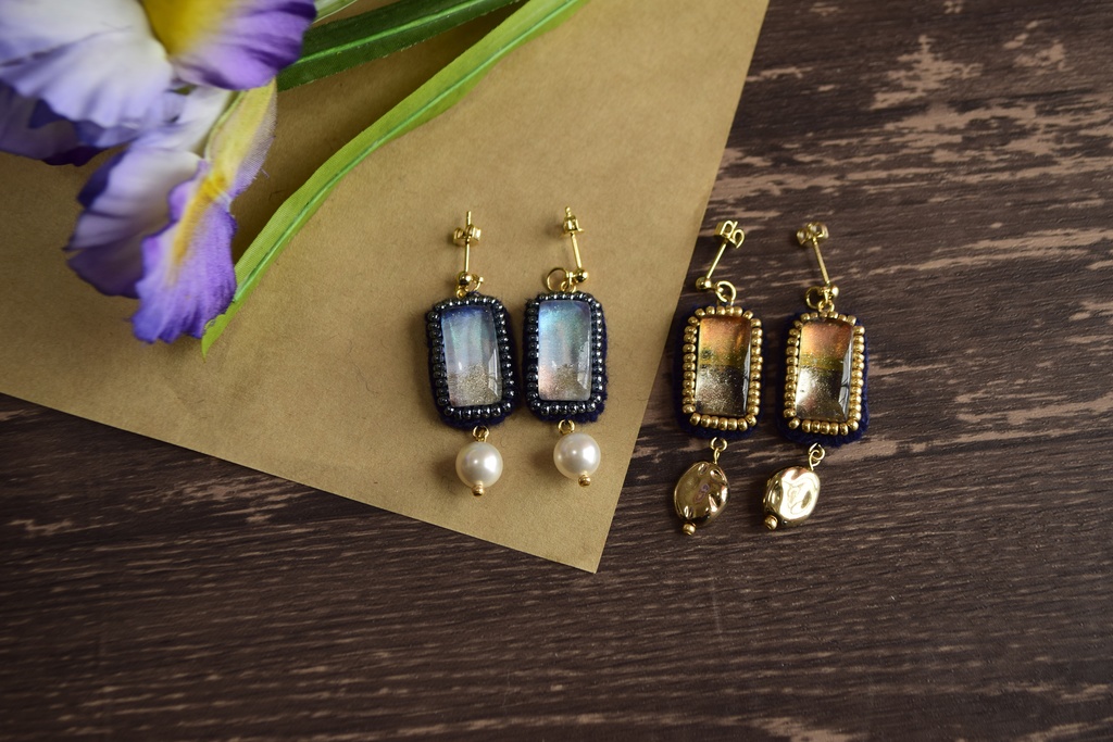 私服カラー耳飾り