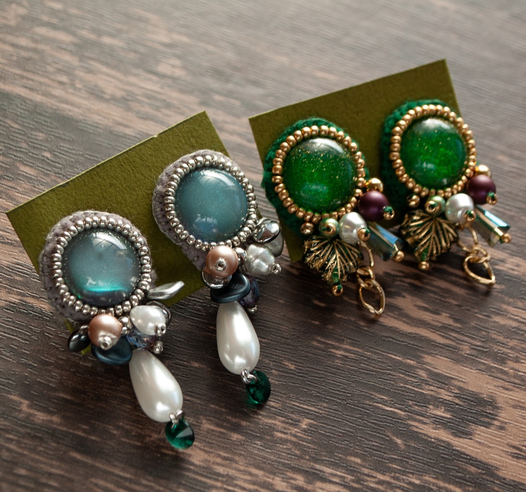 RKRNイメージ耳飾り