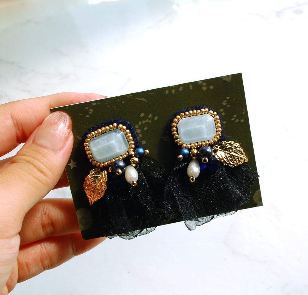 RKRNイメージ耳飾り