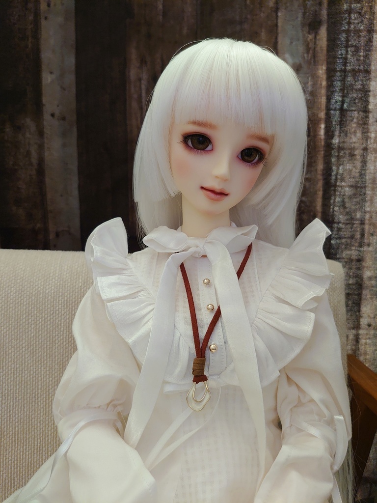 合皮スエードのロングネックレス