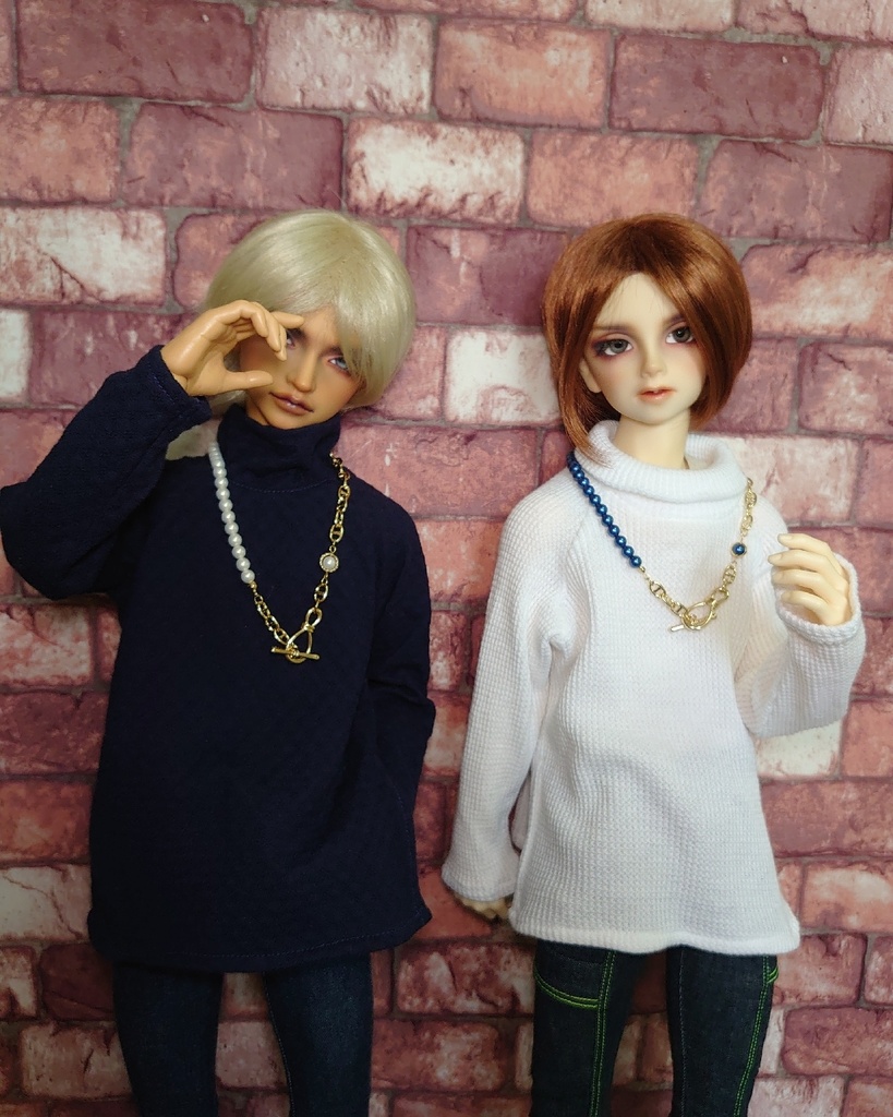 ネックレス付き ルーズネックカットソー