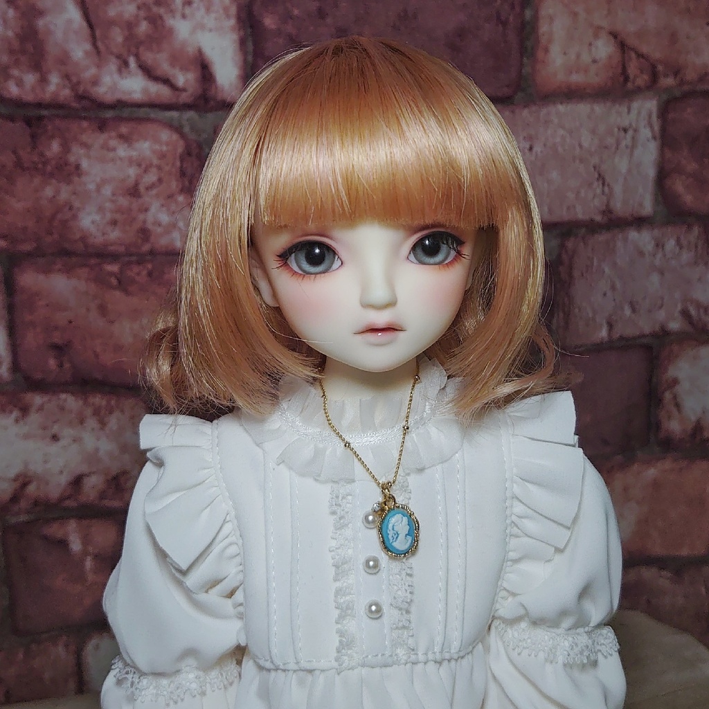 カメオチャームのシンプルネックレス