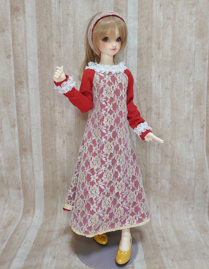 ロング丈のニットワンピース