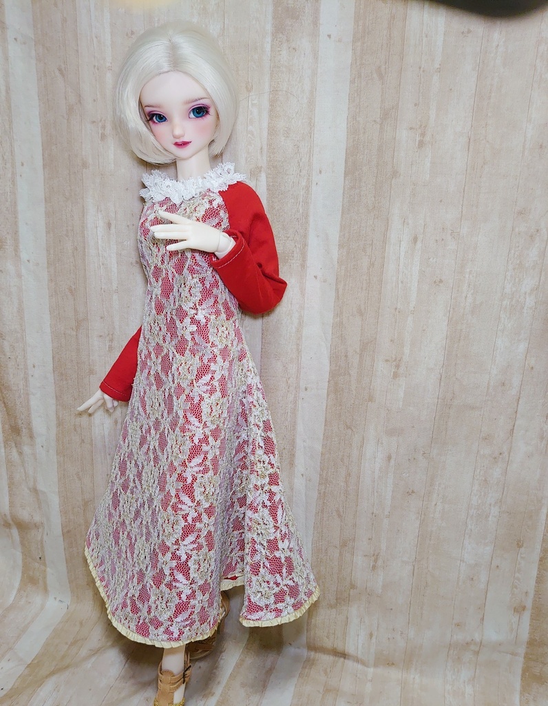 ロング丈のニットワンピース