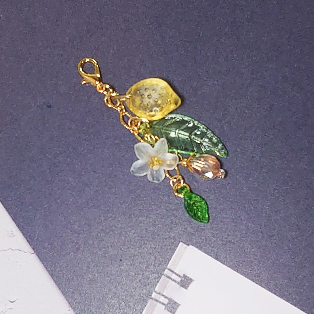 レモンのアクセサリーチャーム(クリアカラー)