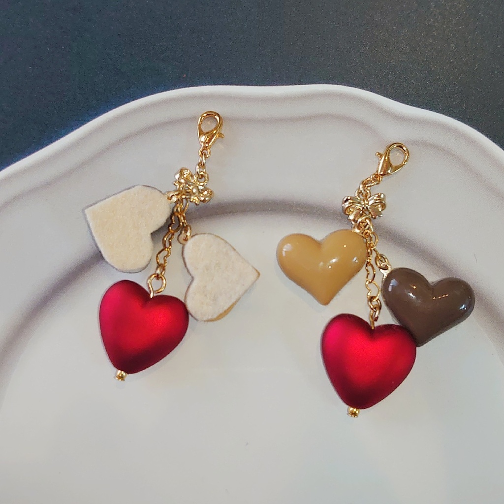 バレンタインチョコのアクセサリーチャーム