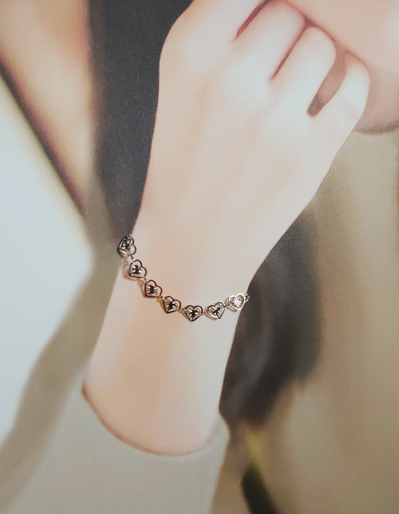 ステンレス製 Radiant hearts bracelet(ドール用ネックレス兼用)