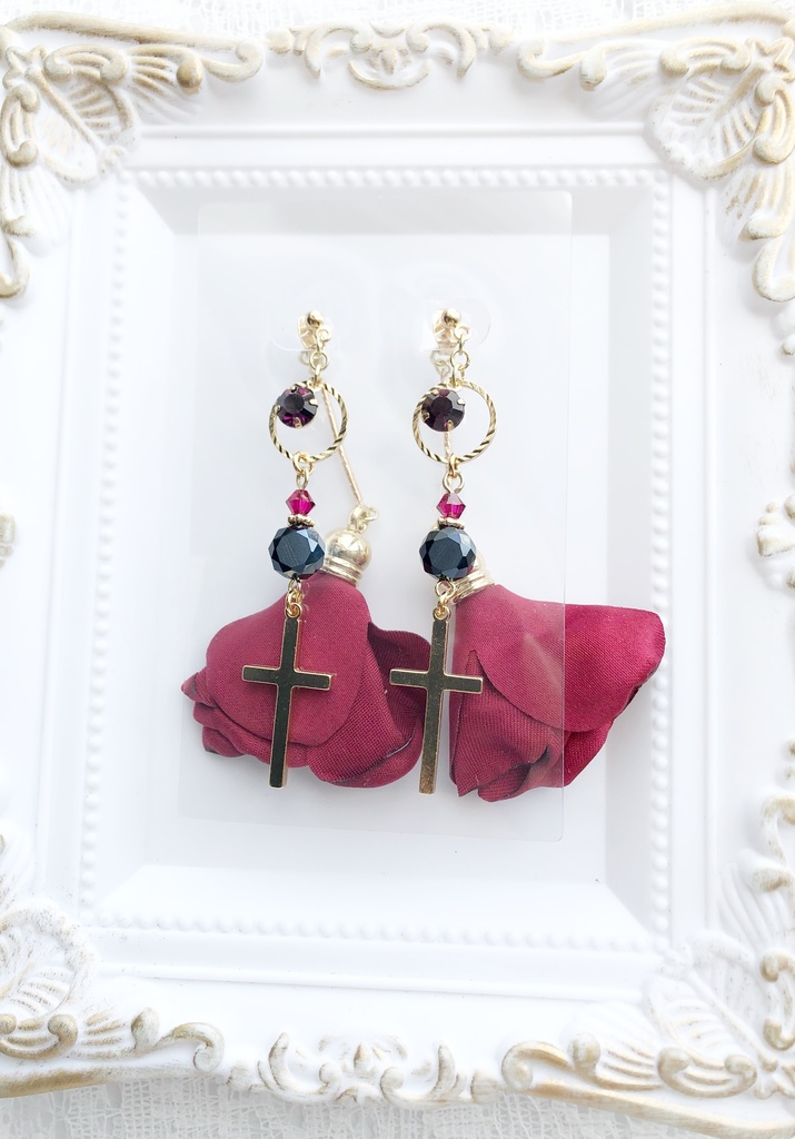 【🌈🕒】🎲♀さんイメージピアス(イヤリング)