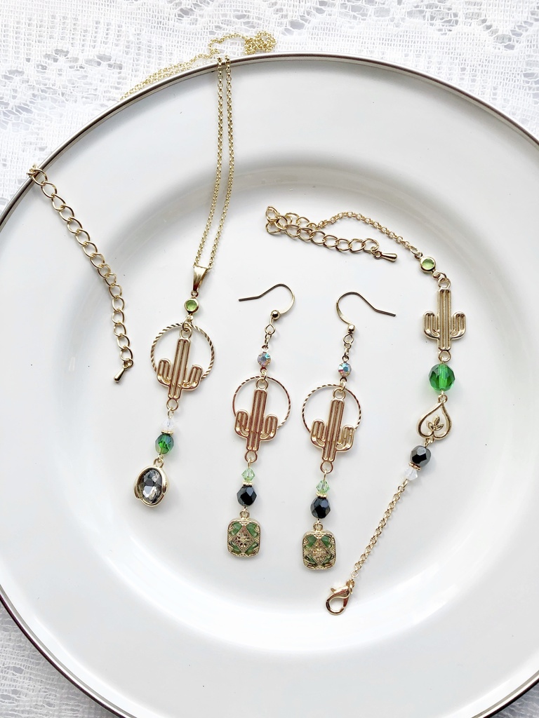 【🌈🕒】🌵さんイメージアクセサリー