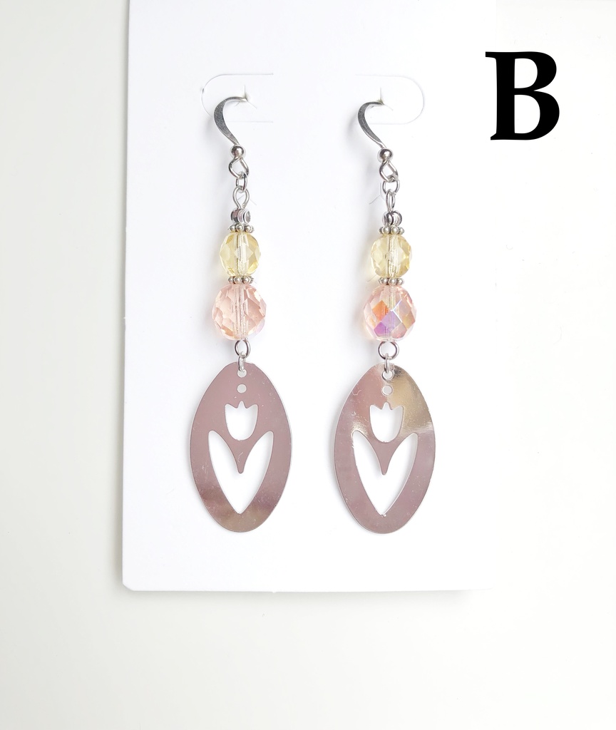 【🌈🕒】🌷さんイメージピアス(イヤリング)
