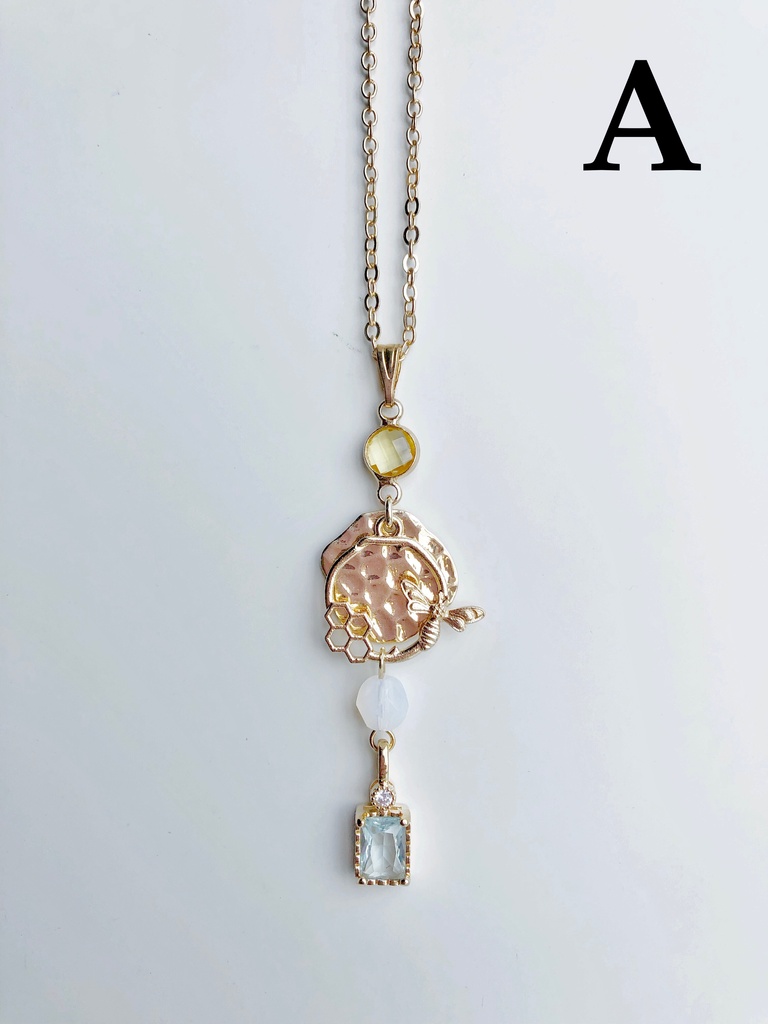 【🌈🕒】🐝🤣さんイメージネックレス・イヤーカフス