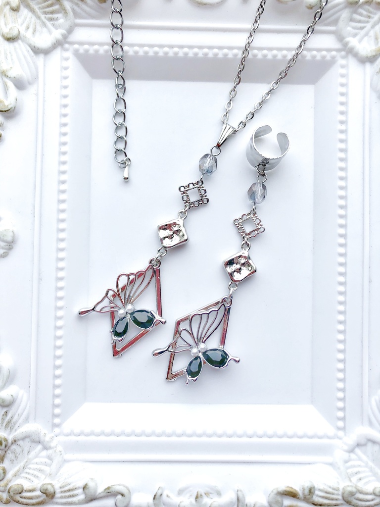 【🌈🕒】🐰🗞さんイメージネックレス・イヤーカフス