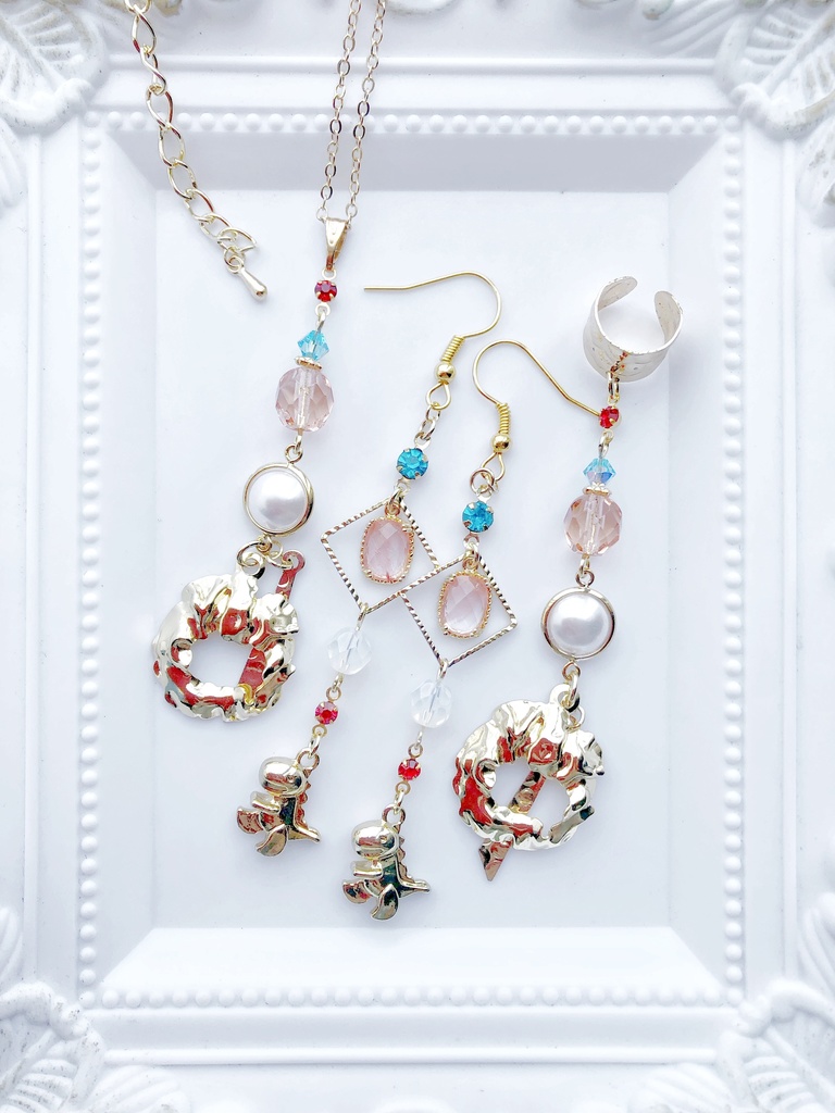 【🌈🕒】🍱🦖さんイメージアクセサリー