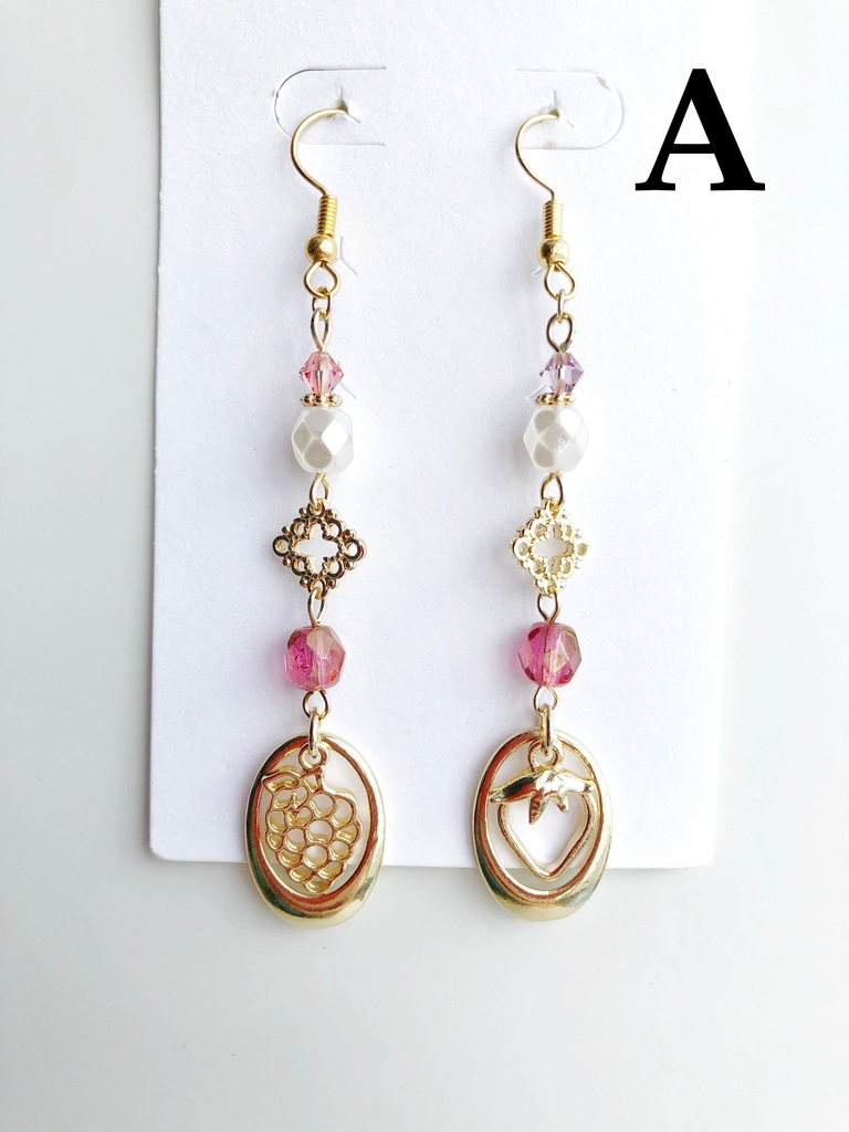 【🌈🕒】🍰🧁さんイメージピアス(イヤリング)