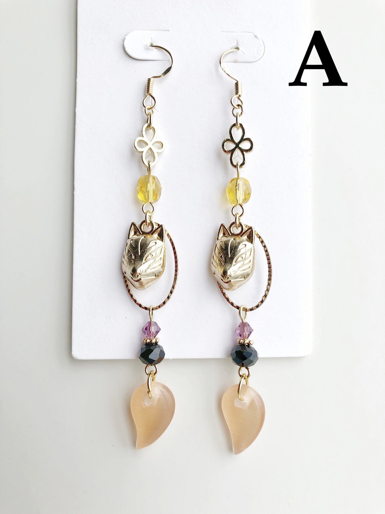 【🌈🕒】✌️🦊さんイメージピアス(イヤリング)