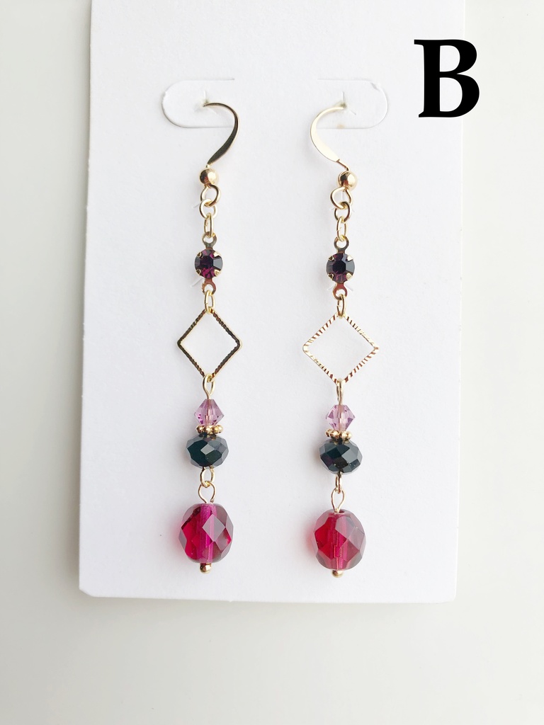 【🌈🕒】🐽さんイメージネックレス・ピアス(イヤリング)