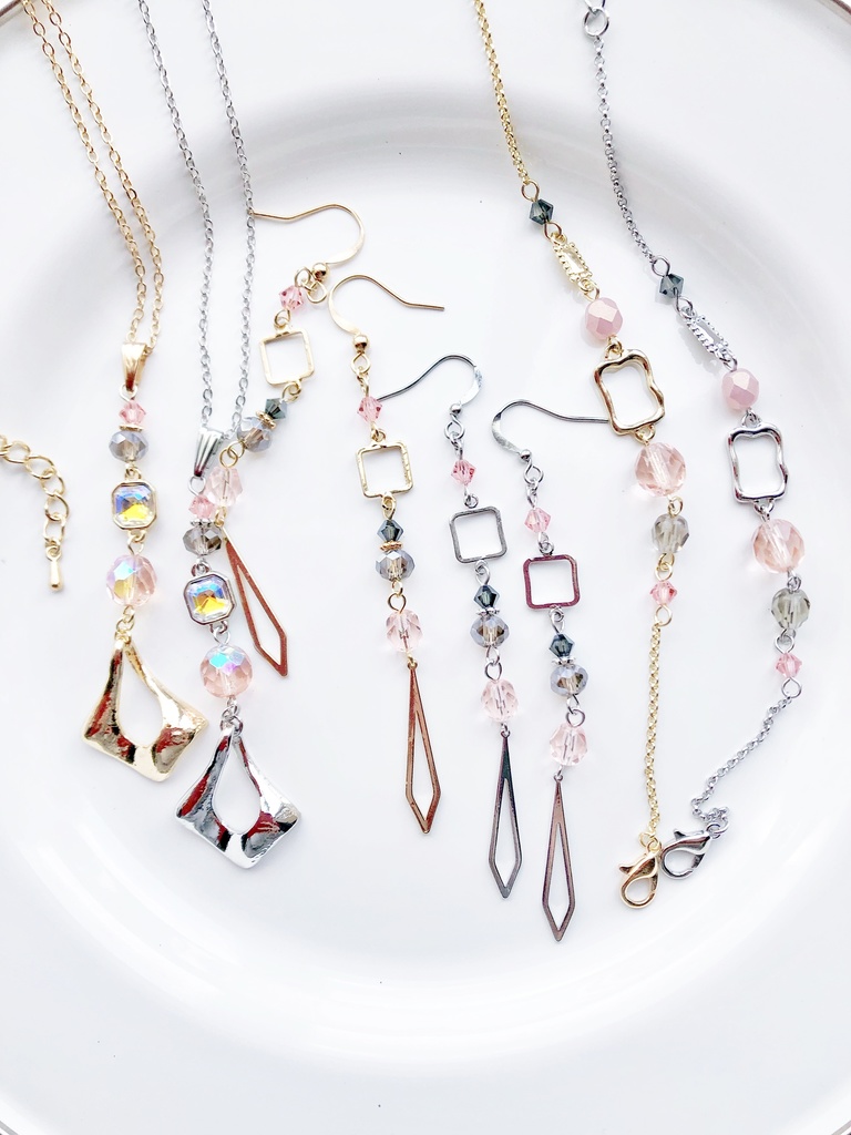 【🌈🕒】💼📊さんイメージアクセサリー