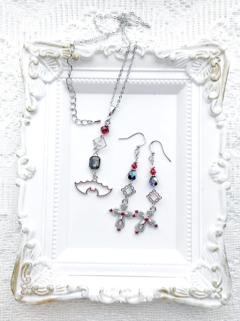 【🌈🕒】🎲さんイメージネックレス・ピアス(イヤリング)