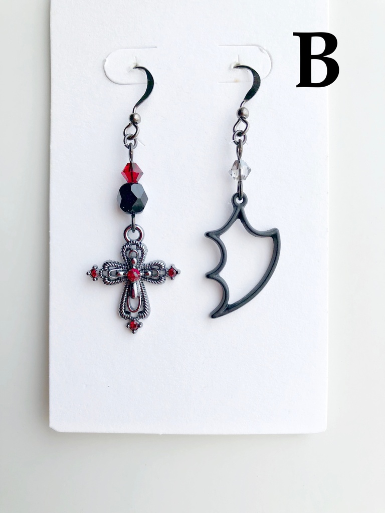 【🌈🕒】🎲さんイメージネックレス・ピアス(イヤリング)