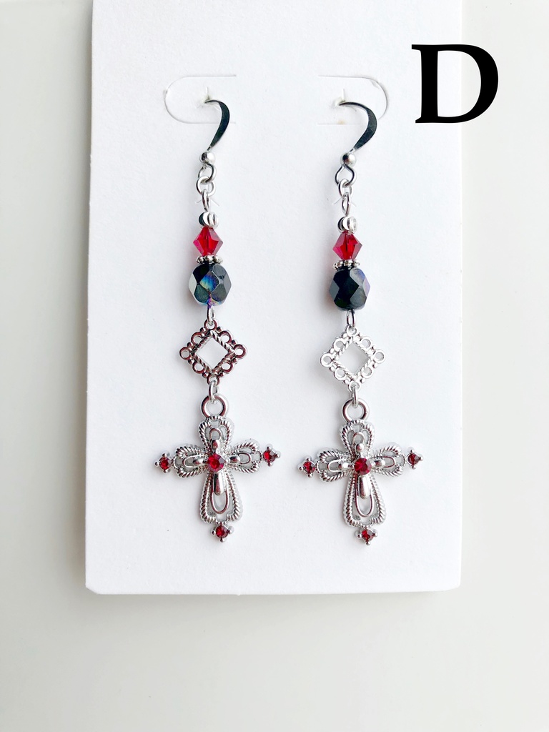 【🌈🕒】🎲さんイメージネックレス・ピアス(イヤリング)