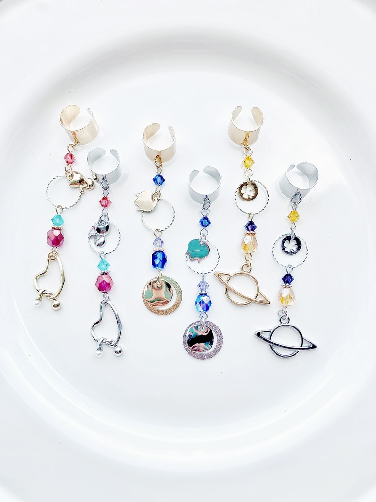 【🌈🕒】Ranunculusイメージイヤーカフス