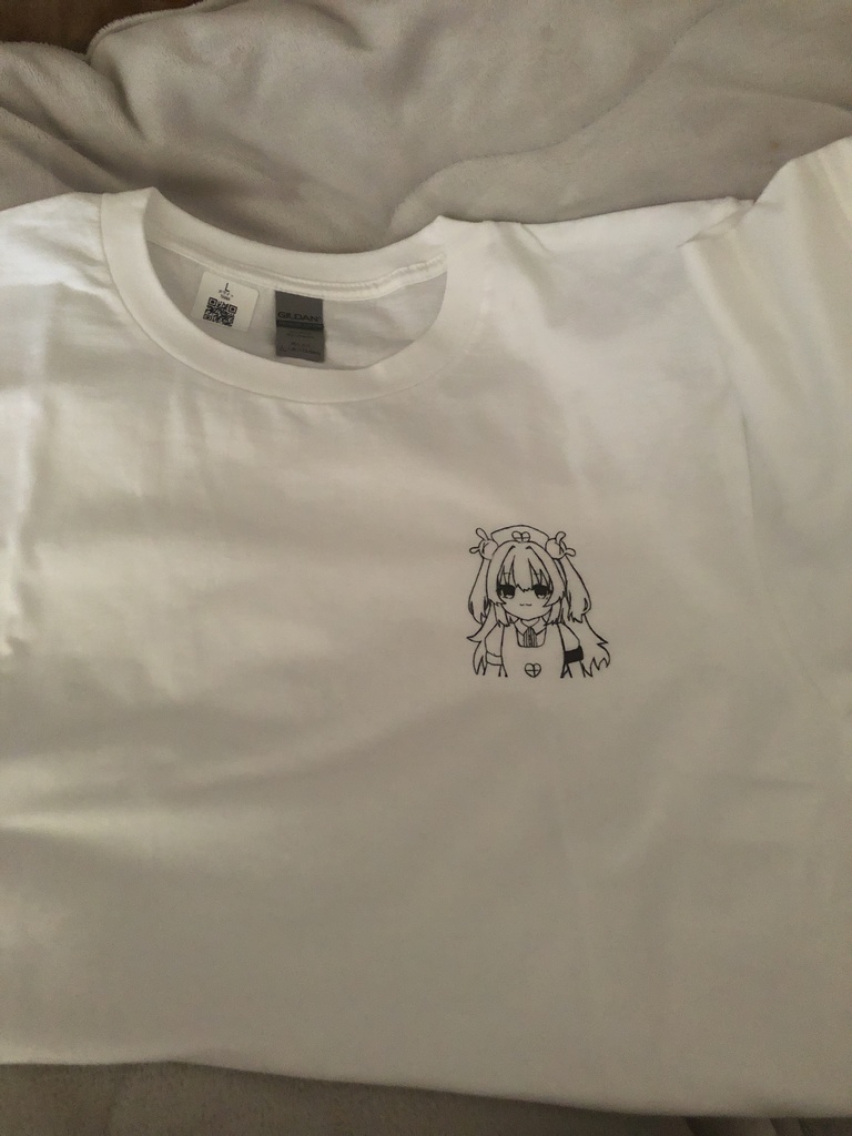 名取さなワンポイントTシャツ