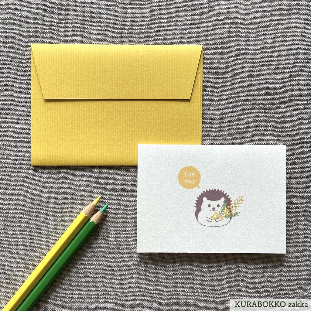 ハリネズミとミモザのミニグリーティングカード・ヨコ型（2枚セット）